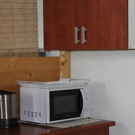 Double Bedroom In The Center With Its Bathroom And Parking Spot Гостевой дом Оребич